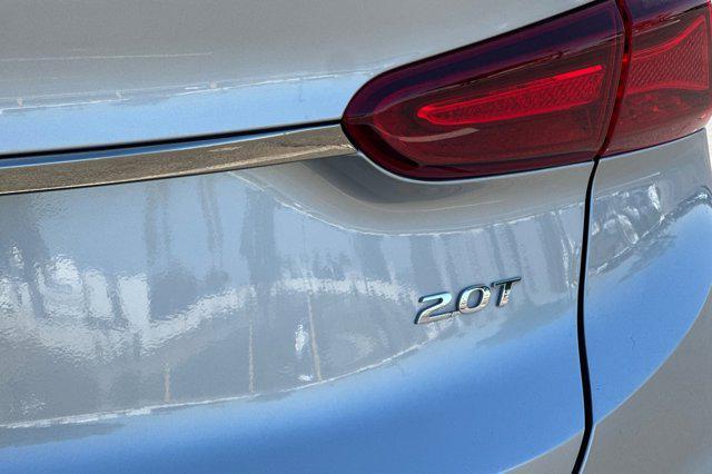 Photo of 2020 Shimmering Silver Pearl Hyundai SANTA FE