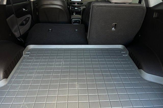 Photo of 2020 Shimmering Silver Pearl Hyundai SANTA FE