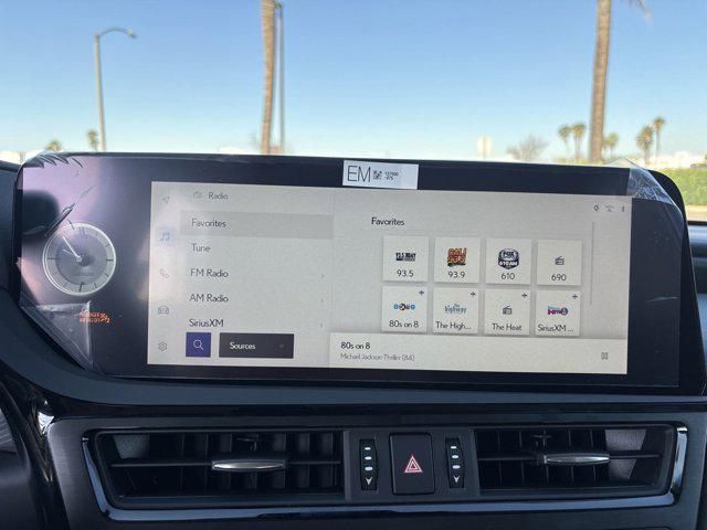 Photo of 2025 Eminent White Pearl Lexus ES 300h