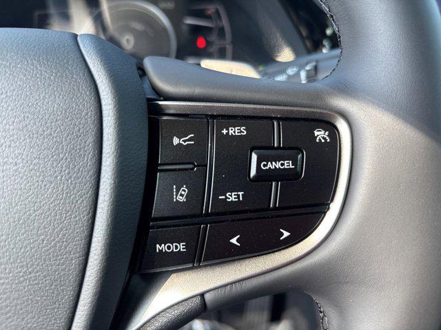 Photo of 2025 Eminent White Pearl Lexus ES 300h