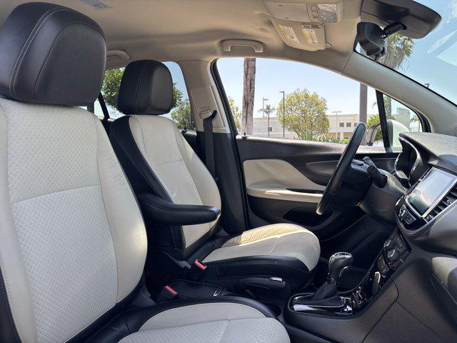 Photo of 2017 Summit White Buick Encore