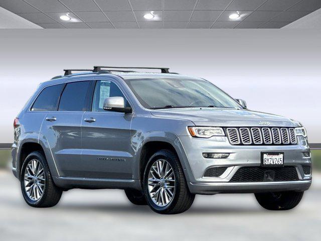 Photo of 2018 Billet Silver Metallic Clearcoat Jeep Grand Cherokee