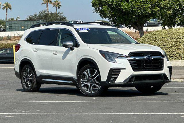 Photo of 2023 Crystal White Pearl Subaru Ascent
