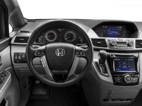 Photo of 2017 White Diamond Pearl Honda Odyssey