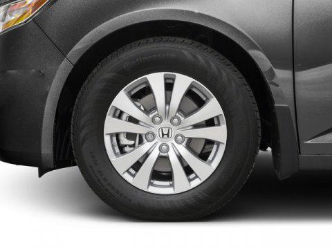 Photo of 2017 White Diamond Pearl Honda Odyssey