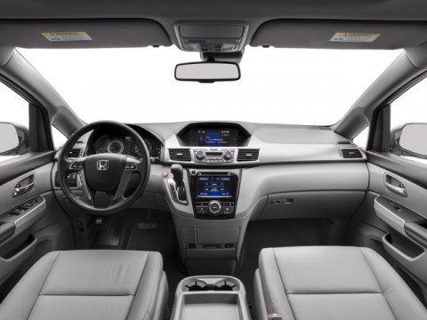 Photo of 2017 White Diamond Pearl Honda Odyssey