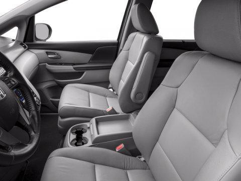 Photo of 2017 White Diamond Pearl Honda Odyssey