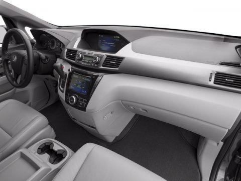 Photo of 2017 White Diamond Pearl Honda Odyssey