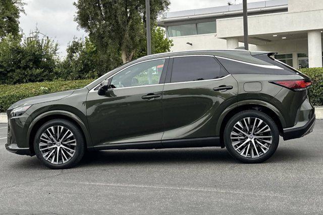 Photo of 2023 Nori Green Pearl Lexus RX 350