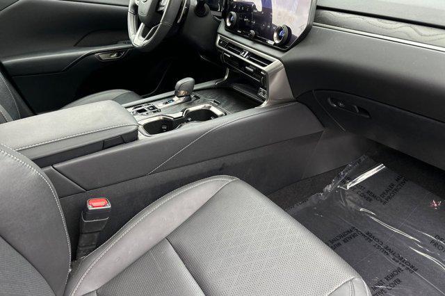 Photo of 2023 Nori Green Pearl Lexus RX 350