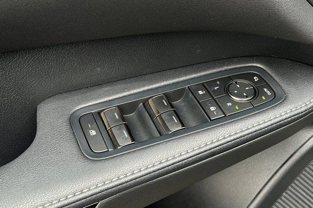 Photo of 2023 Nori Green Pearl Lexus RX 350