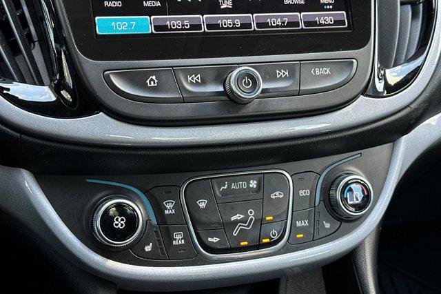 Photo of 2018 Kinetic Blue Metallic Chevrolet Volt
