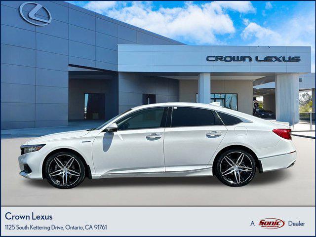 Photo of 2022 Platinum White Pearl Honda Accord Hybrid