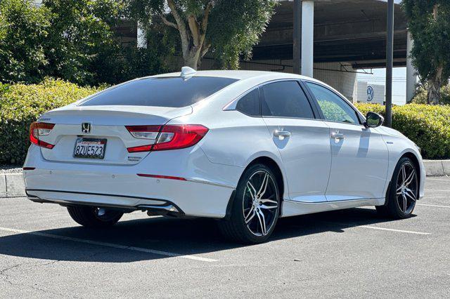 Photo of 2022 Platinum White Pearl Honda Accord Hybrid