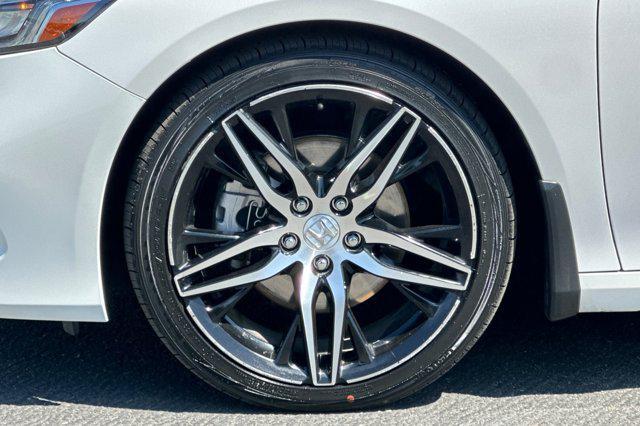 Photo of 2022 Platinum White Pearl Honda Accord Hybrid