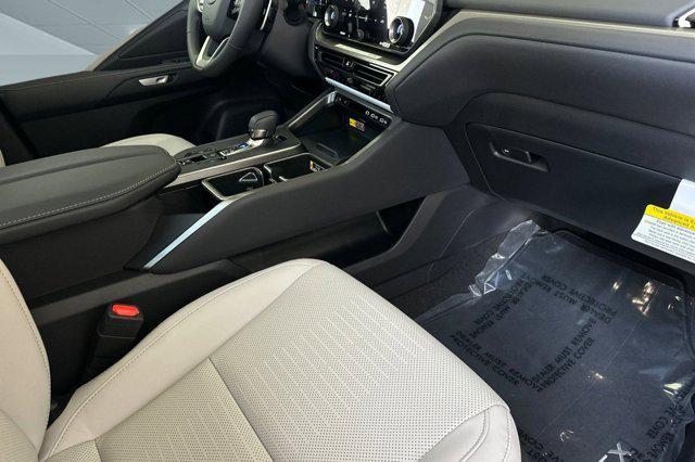 Photo of 2026 Wind Chill Pearl Lexus TX 350