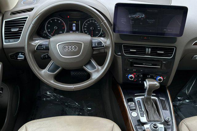 Photo of 2017 Blue Audi Q5