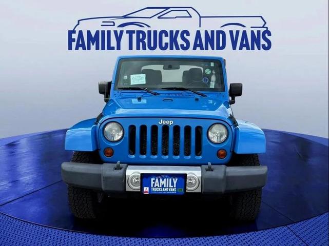 Photo of 2011 Cosmos Blue Jeep Wrangler