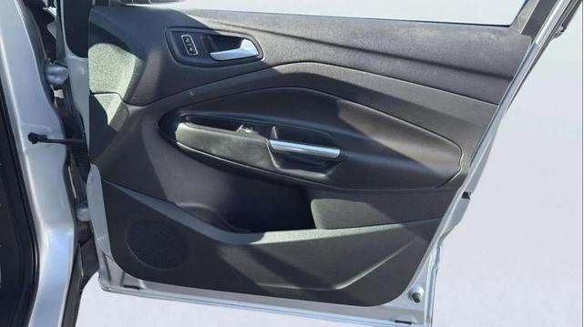 Photo of 2013 Ingot Silver Metallic Ford Escape
