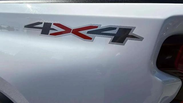 Photo of 2022 Summit White Chevrolet Silverado 2500