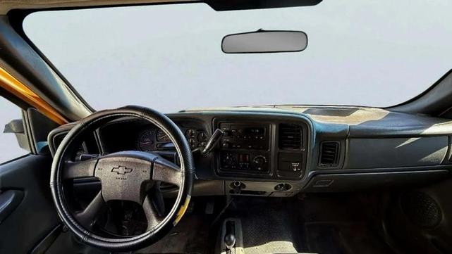 Photo of 2007 Wheatland Yellow Chevrolet Silverado 2500