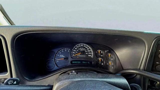 Photo of 2007 Wheatland Yellow Chevrolet Silverado 2500