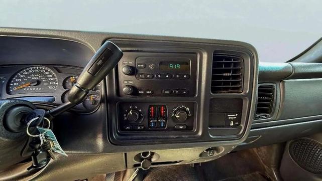 Photo of 2007 Wheatland Yellow Chevrolet Silverado 2500