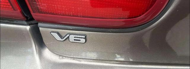 Photo of 2002 Burgundy Chevrolet Malibu