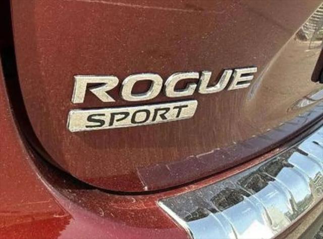 Photo of 2020 Maroon Nissan Rogue Sport