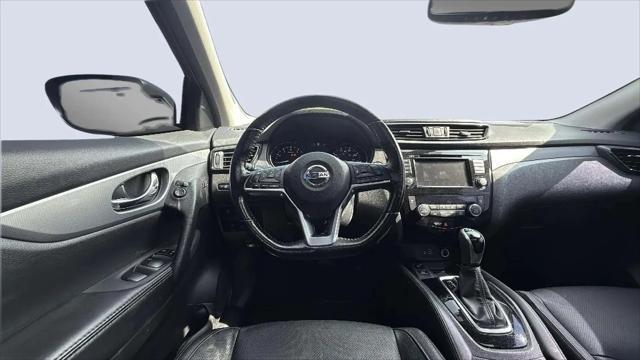 Photo of 2020 Maroon Nissan Rogue Sport