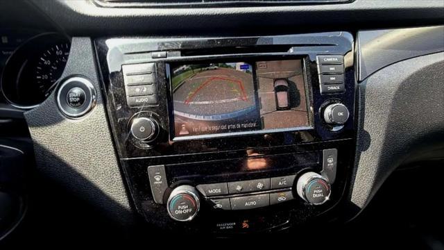 Photo of 2020 Maroon Nissan Rogue Sport
