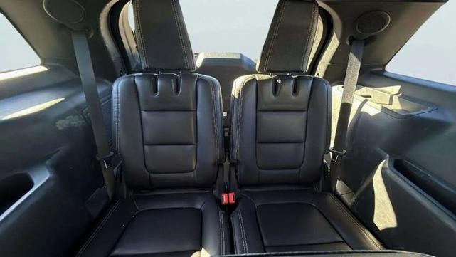 Photo of 2013 Tuxedo Black Metallic Ford Explorer