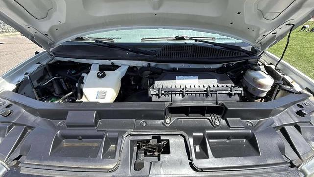Photo of 2018 Summit White Chevrolet Express 2500