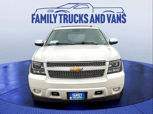 Photo of 2012 White Chevrolet Suburban