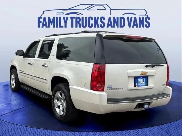 Photo of 2012 White Chevrolet Suburban
