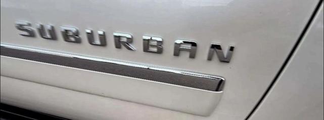 Photo of 2012 White Chevrolet Suburban
