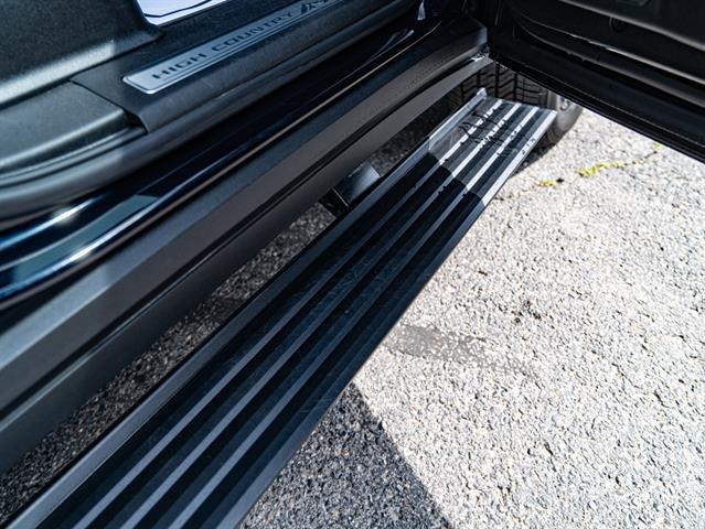 Photo of 2024 Midnight Blue Metallic Chevrolet Suburban
