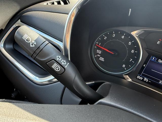 Photo of 2022 Blue Glow Metallic Chevrolet Equinox