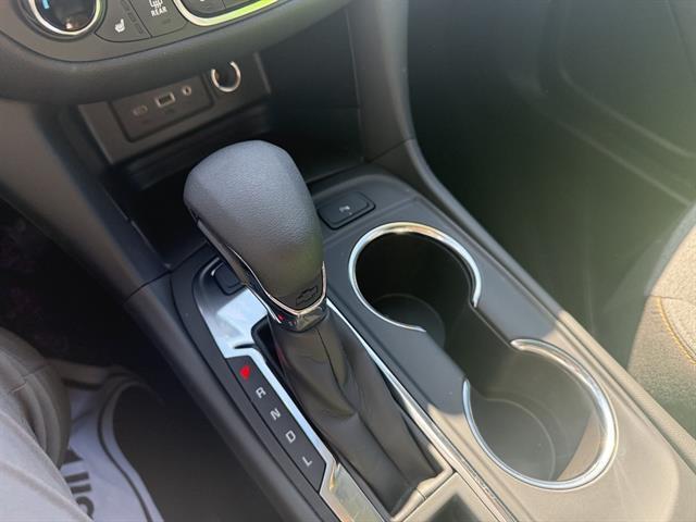Photo of 2022 Blue Glow Metallic Chevrolet Equinox