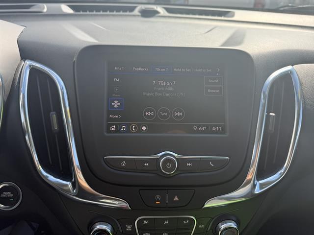 Photo of 2022 Blue Glow Metallic Chevrolet Equinox