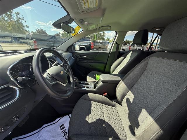 Photo of 2022 Blue Glow Metallic Chevrolet Equinox