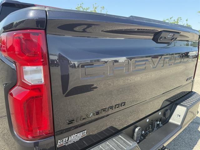 Photo of 2022 Dark Ash Metallic Chevrolet Silverado 1500
