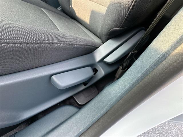 Photo of 2025 OXFORD WHITE Ford Maverick