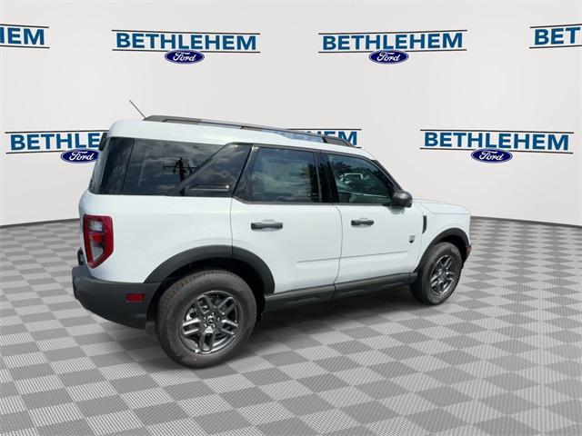 Photo of 2025 OXFORD WHITE Ford Bronco Sport