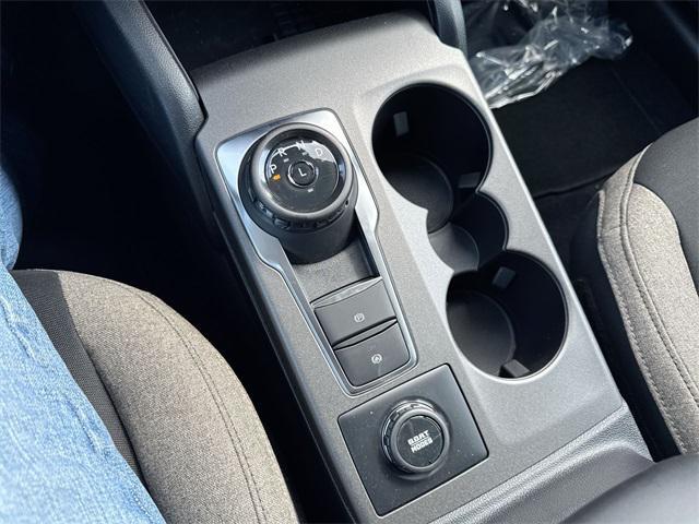 Photo of 2025 OXFORD WHITE Ford Bronco Sport
