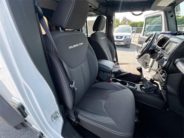 Photo of 2017 Bright White Clearcoat Jeep Wrangler Unlimited