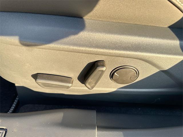 Photo of 2025 Star White Metallic Tri-Coat Ford Mustang Mach-E