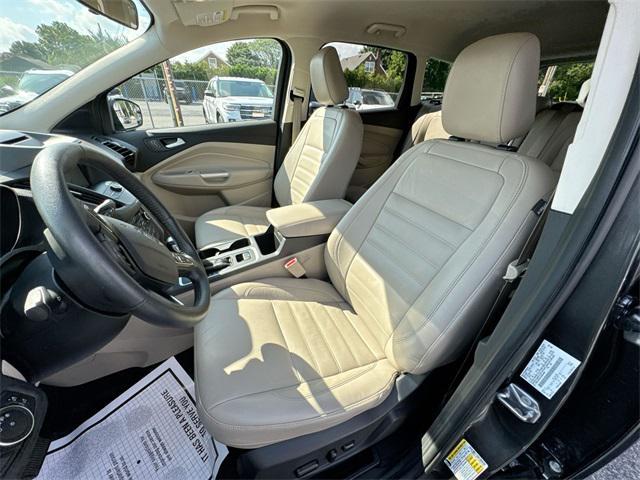 Photo of 2018 Magnetic Gray Ford Escape