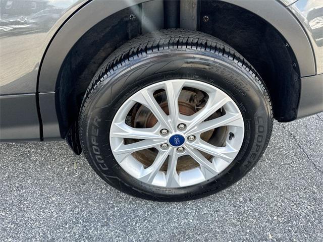 Photo of 2018 Magnetic Gray Ford Escape