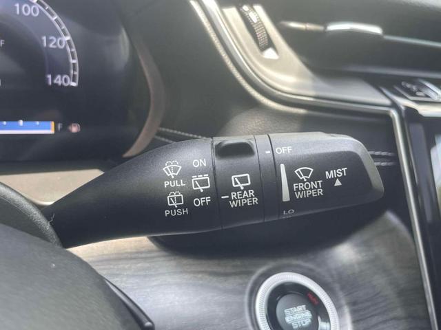 Photo of 2022 Diamond Black Jeep Grand Cherokee L